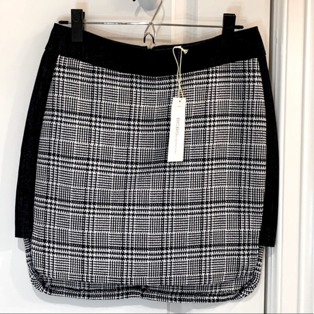 BCBGeneration Tweed Plaid and Denim Navy Blue Mini Skirt Size 6 NWT